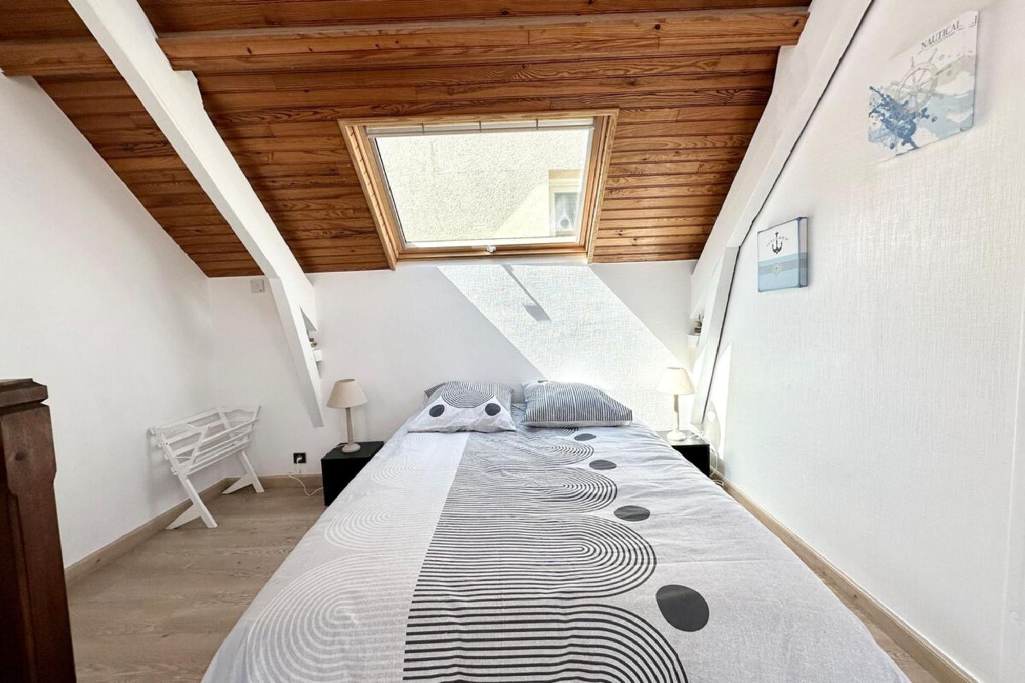 Maison De Pecheur Atypique Les Pieds Dans L'Eau Ploemeur Exterior photo
